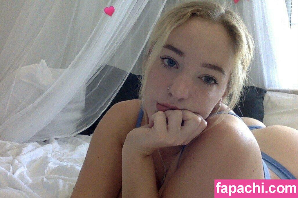 Emilie / brlemiliee / emmpot / emxx11 / eps leaked nude photo #0610 from OnlyFans/Patreon