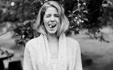 Emily Bett Rickards leaked media #0017