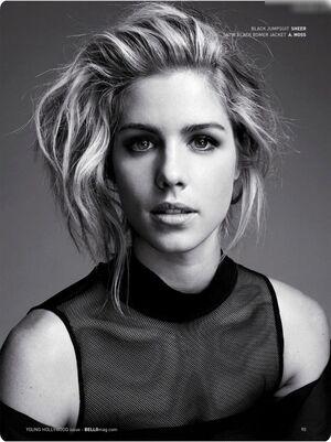 Emily Bett Rickards leaked media #0039