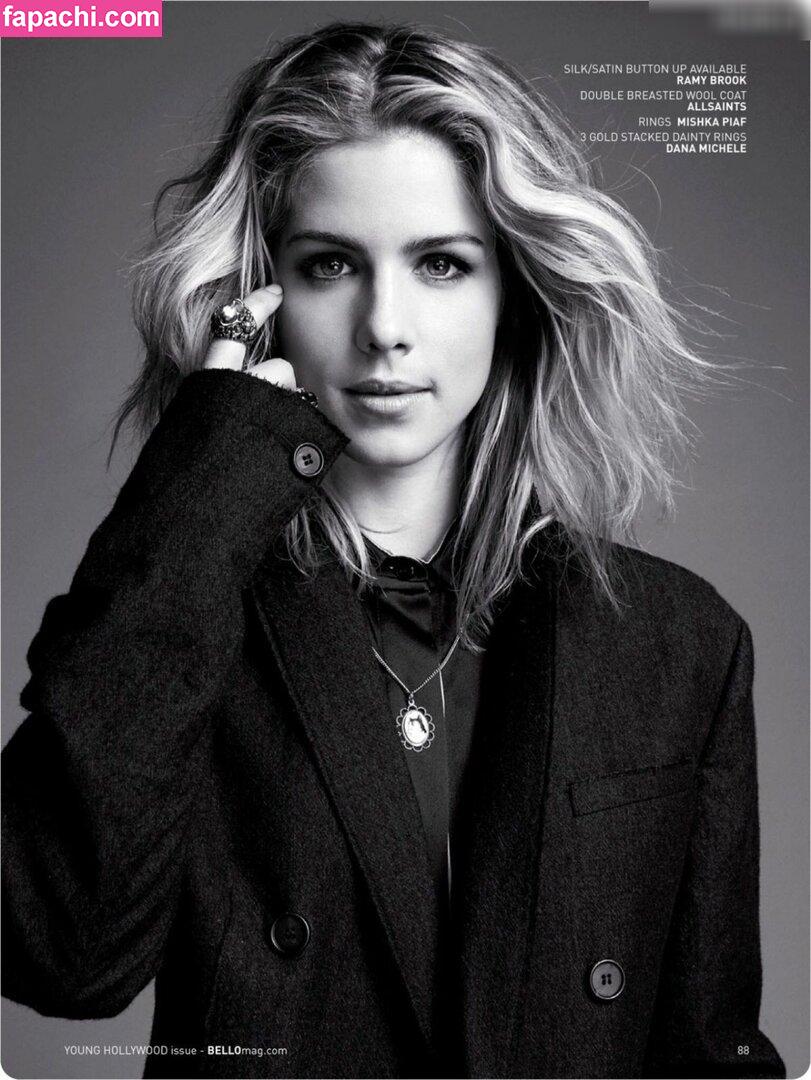 Emily Bett Rickards / emily_bett_rickards leaked nude photo #0036 from OnlyFans/Patreon