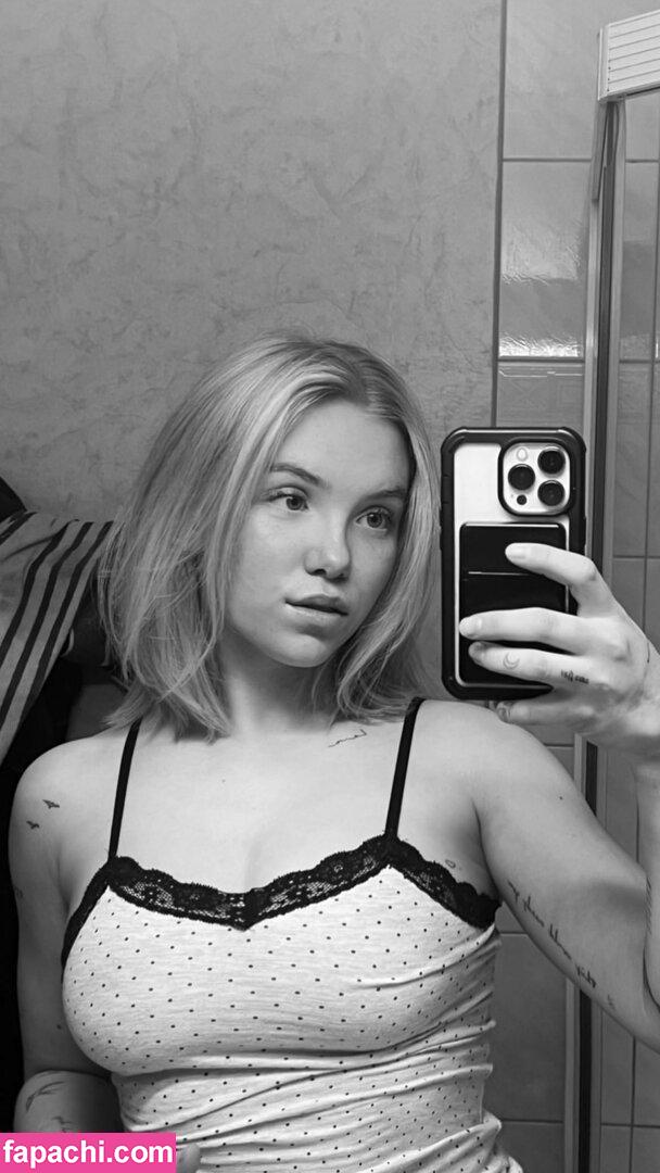 Erikalindgr3n / Erika Lindgren leaked nude photo #0021 from OnlyFans/Patreon
