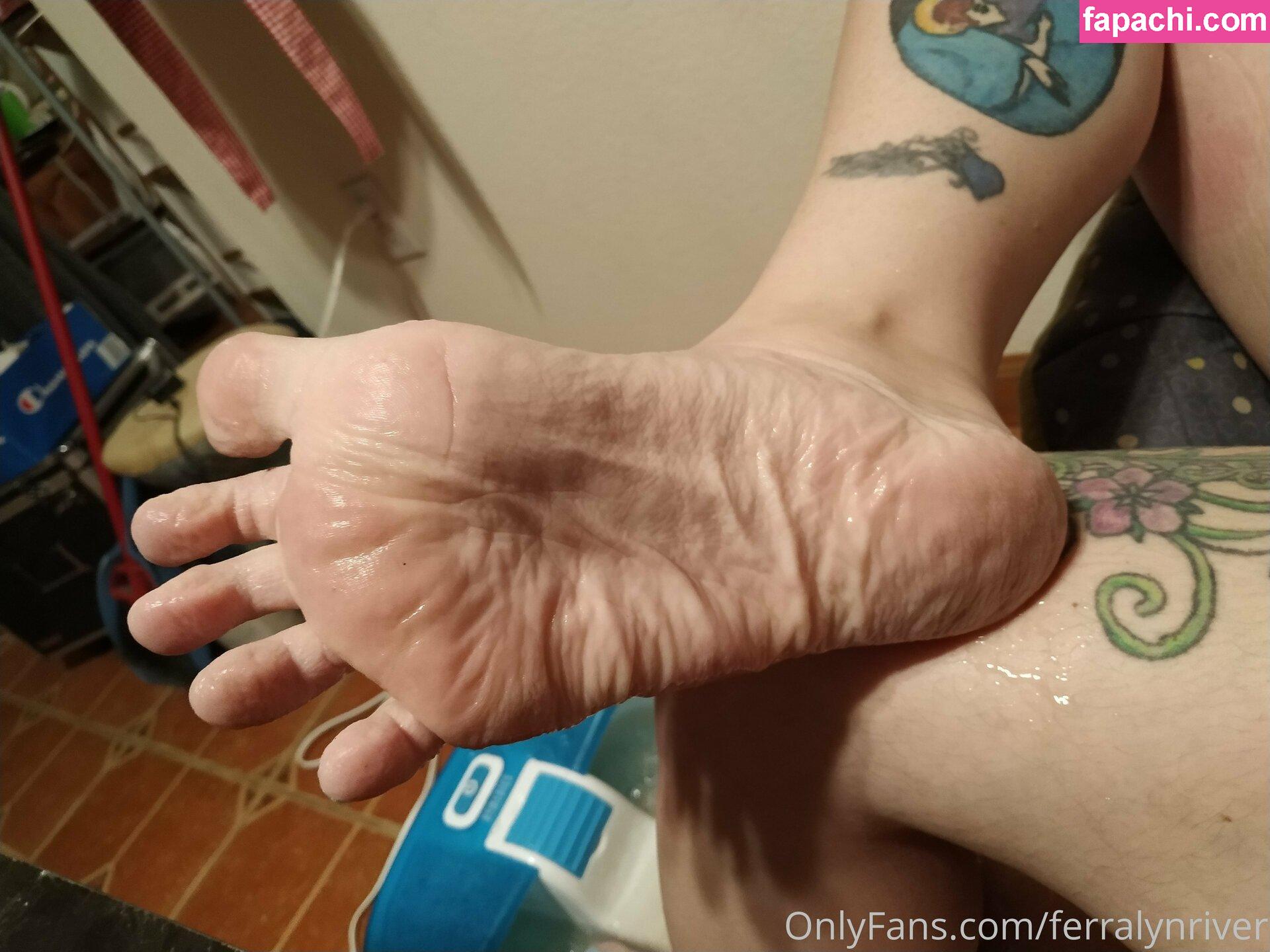 ferralynriver / kimonocamkats leaked nude photo #0015 from OnlyFans/Patreon