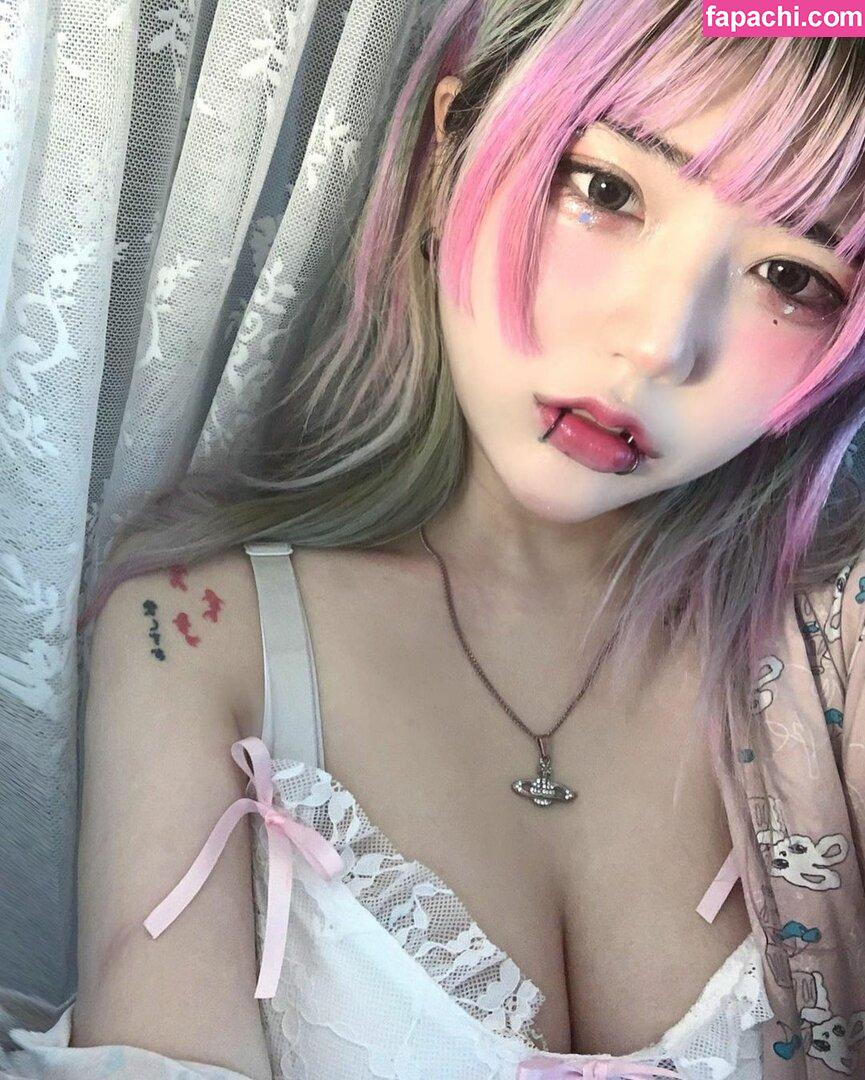 fishzombie / joyaki / surethisbunny / 죠야끼 leaked nude photo #0015 from OnlyFans/Patreon