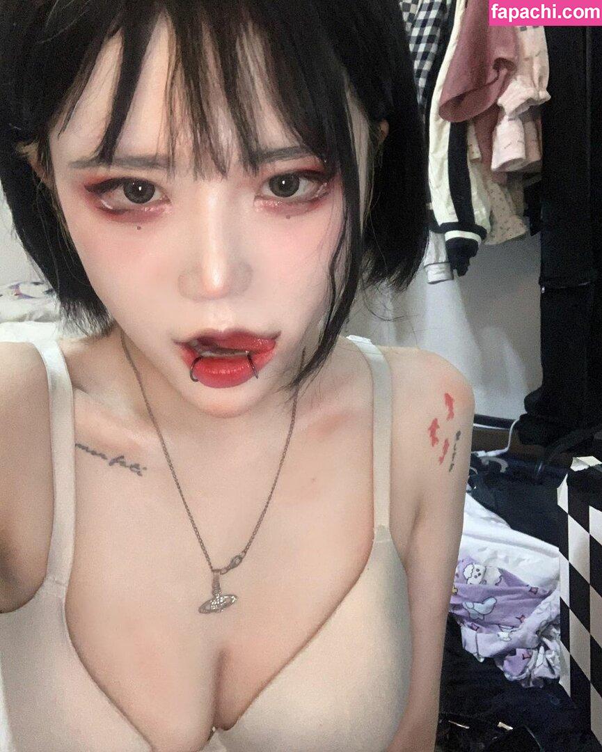 fishzombie / joyaki / surethisbunny / 죠야끼 leaked nude photo #0026 from OnlyFans/Patreon