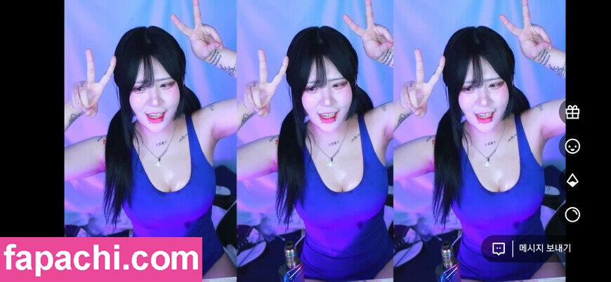 fishzombie / joyaki / surethisbunny / 죠야끼 leaked nude photo #0046 from OnlyFans/Patreon