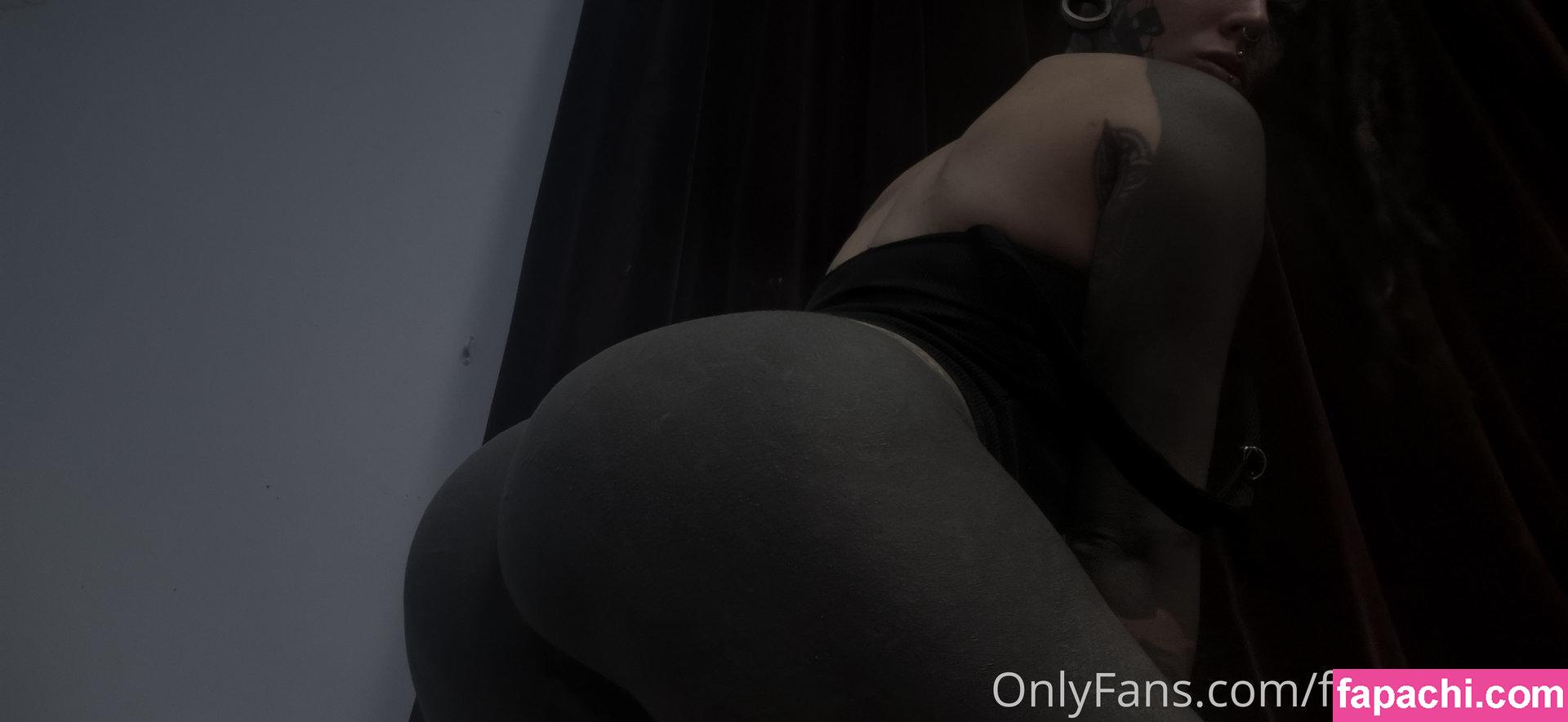 ___fleshcakez / fleshcake_princess / fleshcakez / fleshcakezz leaked nude photo #0049 from OnlyFans/Patreon