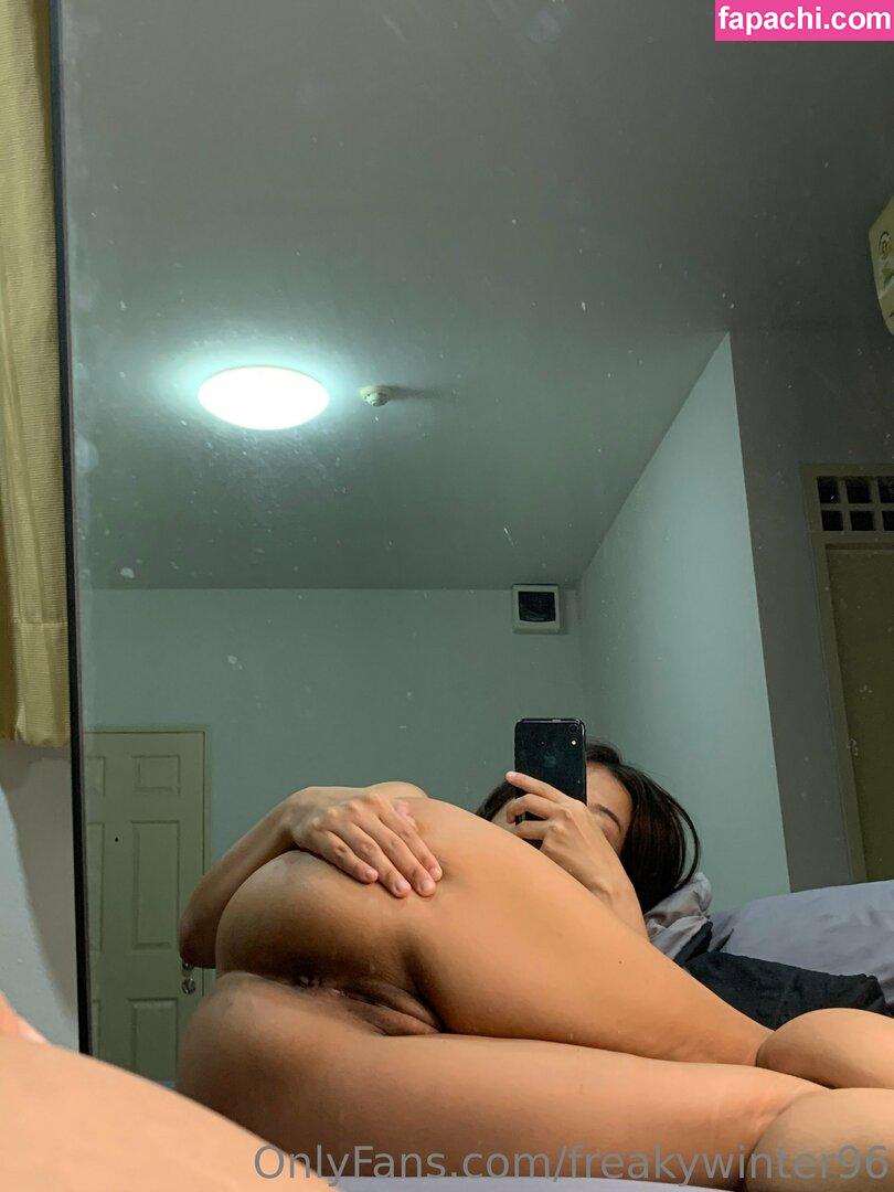 freakywinter96 / whitneya96 leaked nude photo #0002 from OnlyFans/Patreon