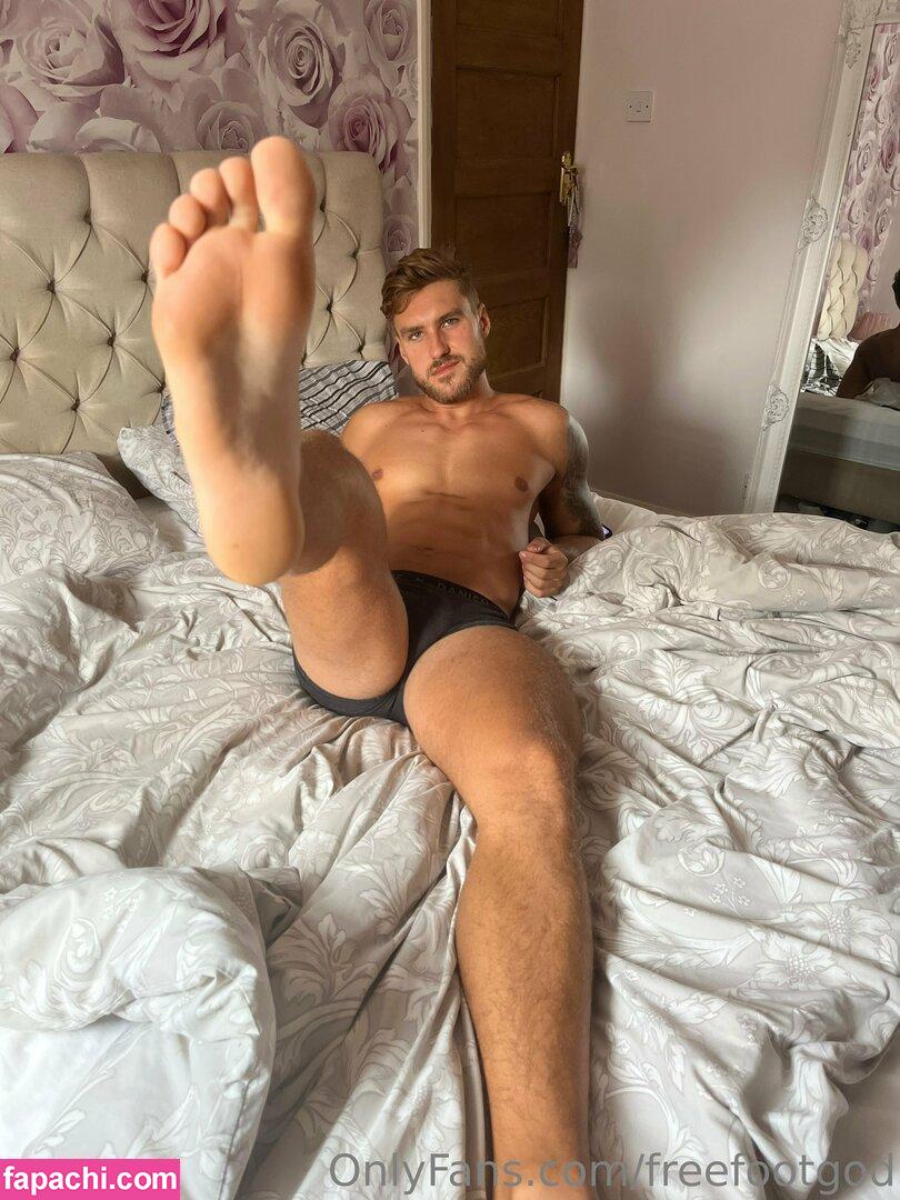 freefootgod / freethegod_ leaked nude photo #0062 from OnlyFans/Patreon