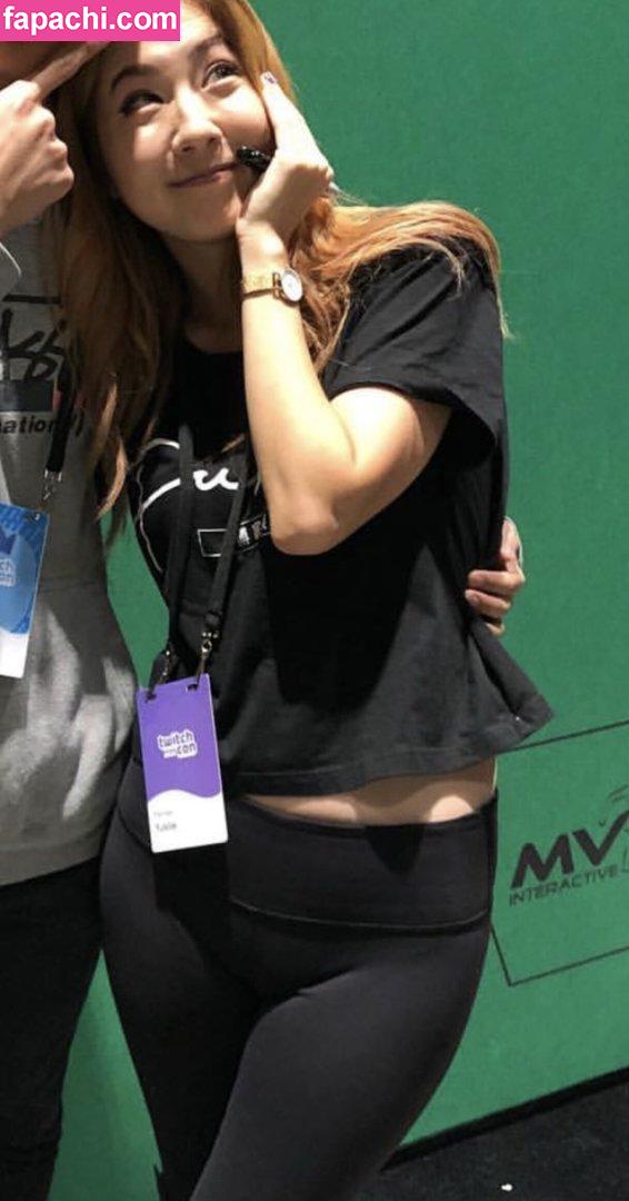 Fuslie / Leslie leaked nude photo #0026 from OnlyFans/Patreon