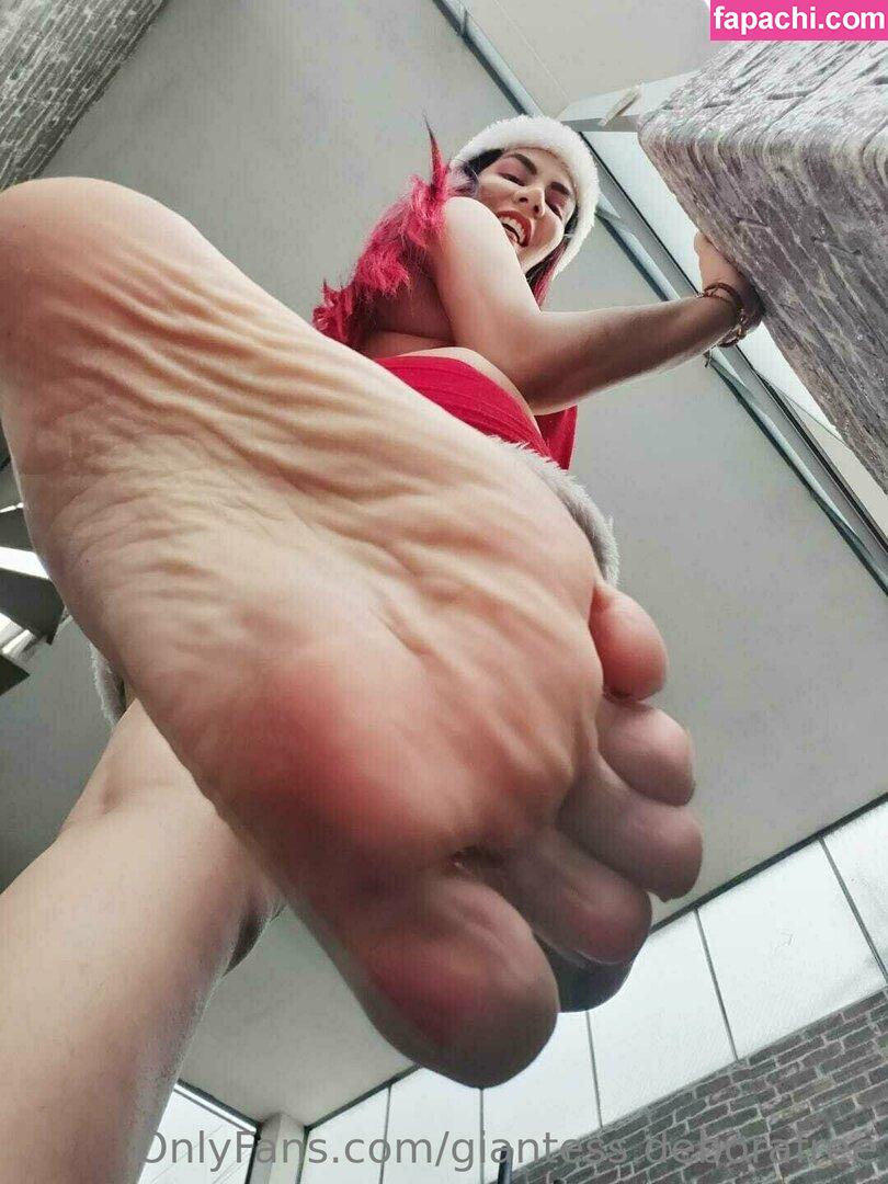 giantess.deborafree leaked nude photo #0005 from OnlyFans/Patreon