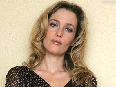 Gillian Anderson leaked media #0382