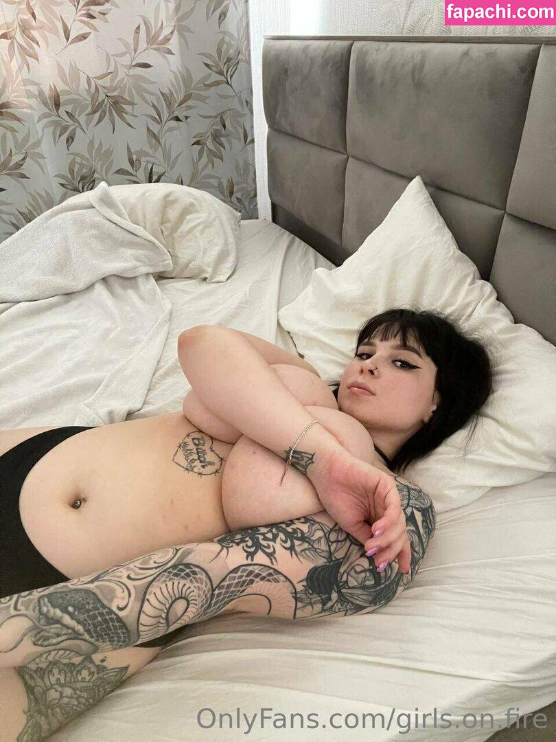 girls.on.fire / susanagirlsonfire leaked nude photo #0021 from OnlyFans/Patreon