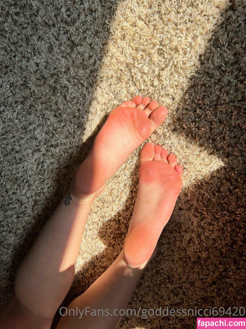 goddessnicci69420 / goddessniccii / petiteFeet69420 / taleoftwo leaked nude photo #0053 from OnlyFans/Patreon