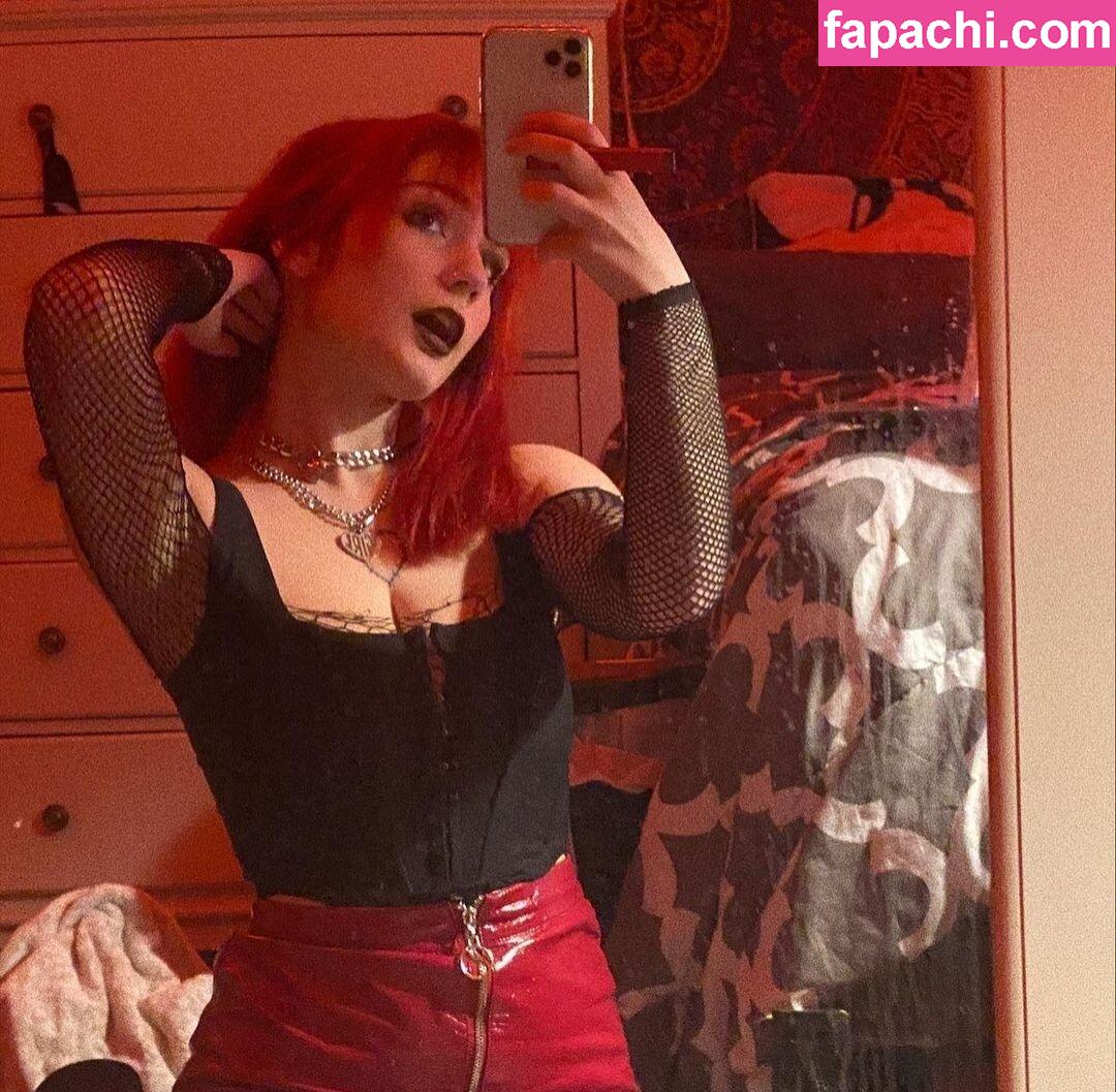Gothicbratgf / Bloodybunn1e / Ratgirl66 leaked nude photo #0114 from OnlyFans/Patreon