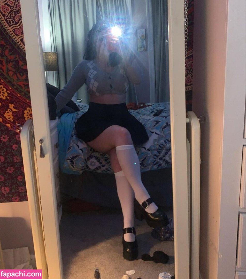 Gothicbratgf / Bloodybunn1e / Ratgirl66 leaked nude photo #0140 from OnlyFans/Patreon
