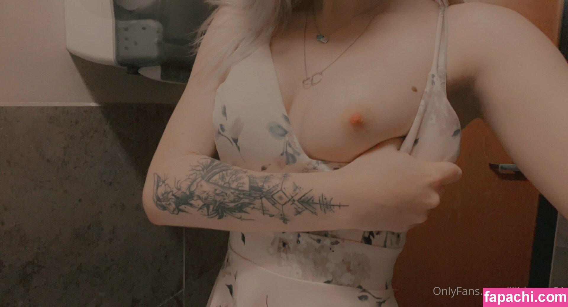 gothteenbri / queeennbriii leaked nude photo #0003 from OnlyFans/Patreon