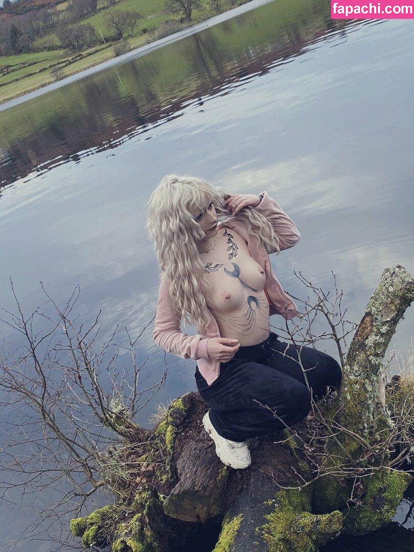 Gremlin_Luna / Luna Nyx - "19 year old / Scottish Stripper / OF Creator" / ellaxrob leaked nude photo #0009 from OnlyFans/Patreon