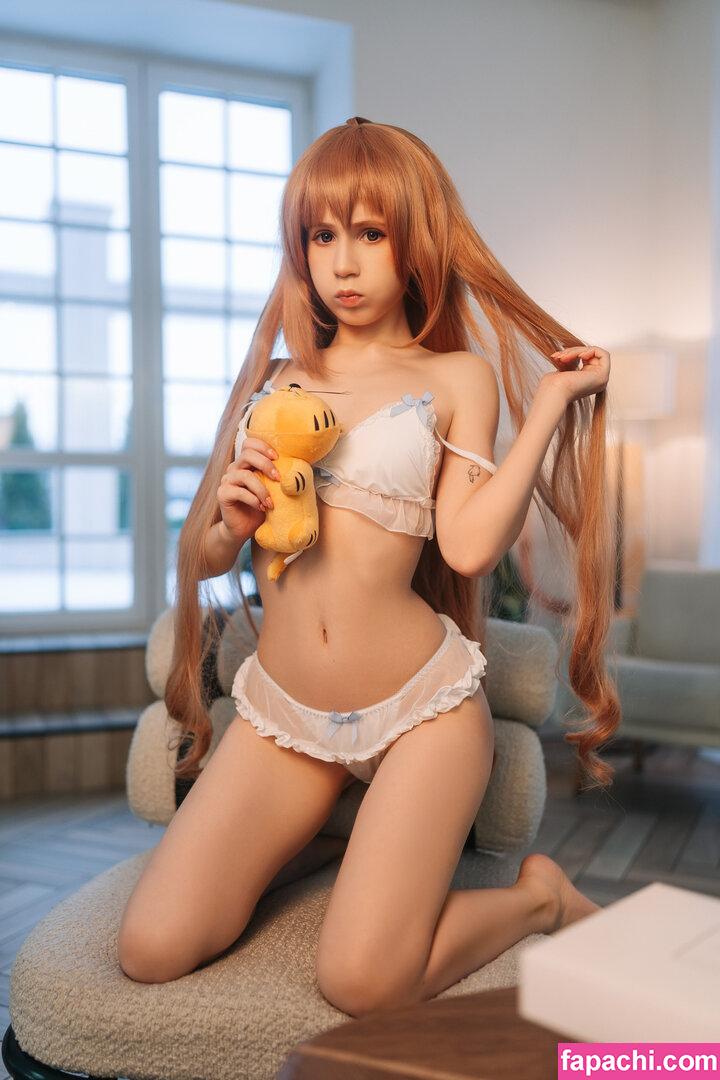 https://fapachi.com/models/h/a/hackee-chan/2/full/hackee-chan_1197.jpeg