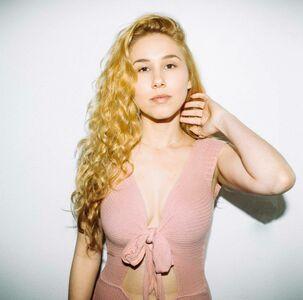 Haley Reinhart leaked media #0004