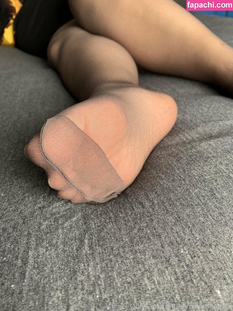 hernylonfeetfree / karrie_daniels00 leaked nude photo #0031 from OnlyFans/Patreon