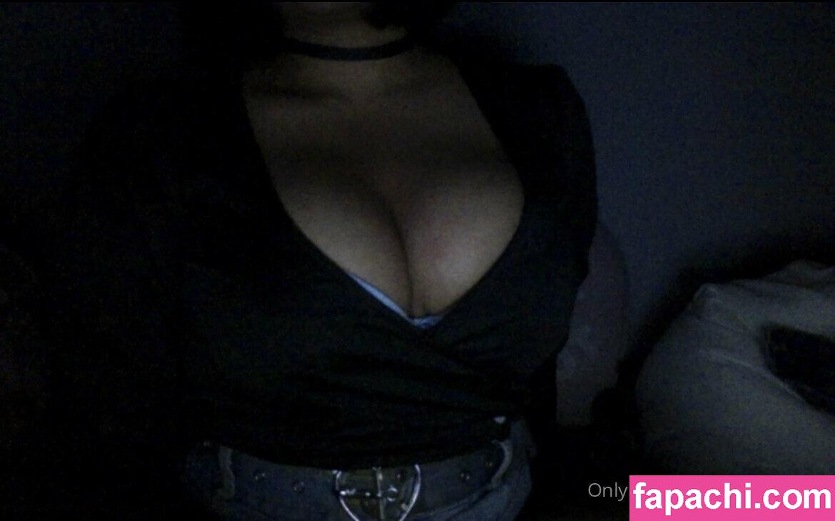 hotgirlsuffer / skin_it_2000 leaked nude photo #0018 from OnlyFans/Patreon