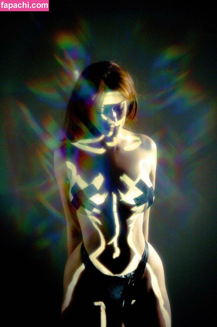illumitatiana / Tati Bruening / illumitati / lumiinna_official leaked nude photo #0008 from OnlyFans/Patreon