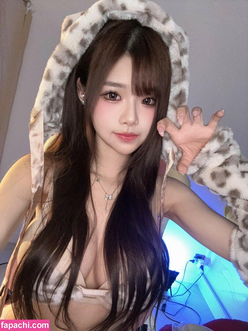 irissiri129 / irisyiyi_ / 艾怡 leaked nude photo #0125 from OnlyFans/Patreon