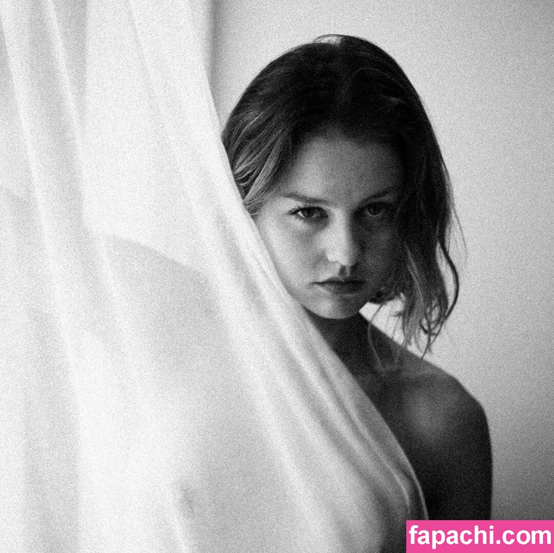 Isabelle Cornish / isabellecornish leaked nude photo #0372 from OnlyFans/Patreon