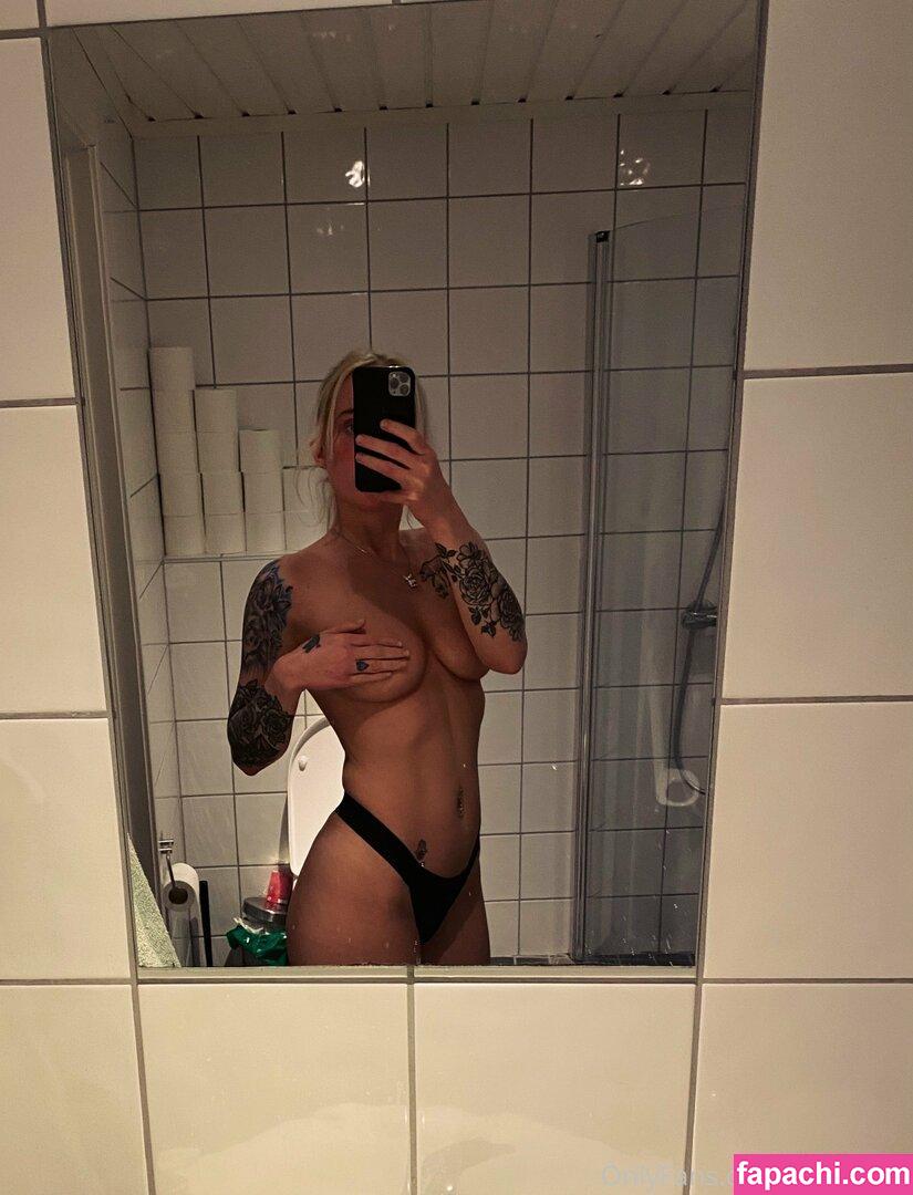 izzy_2505 / izzy2505 leaked nude photo #0023 from OnlyFans/Patreon
