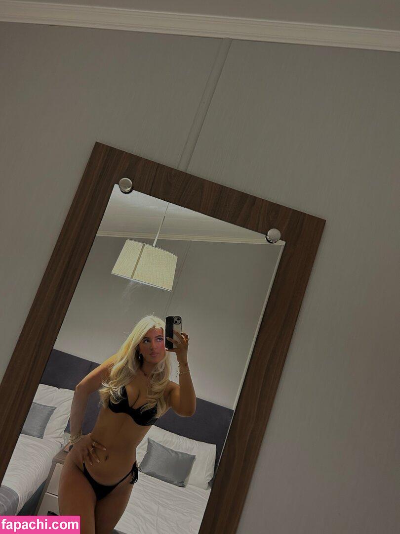 izzytaffs / Isabel Taffs / isabel_taffs / izzytaffs_x leaked nude photo #0057 from OnlyFans/Patreon