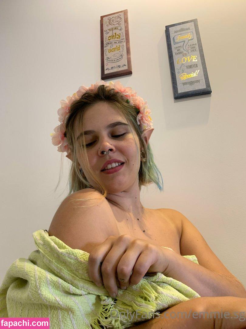 J Cup Emmie / Emmy Suicide / Sg_emmy_ / emmie.sg / sg_emmie leaked nude photo #0010 from OnlyFans/Patreon