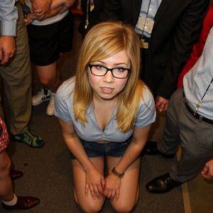 Jennette McCurdy leaked media #0368