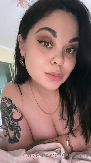 jenny_chubby leaked media #0003