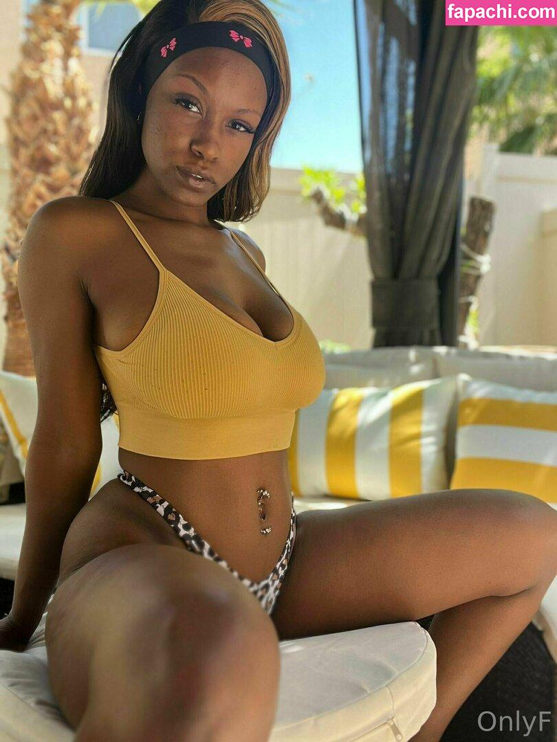 jezabelvisser / jezabelvessir_finest leaked nude photo #0438 from OnlyFans/Patreon