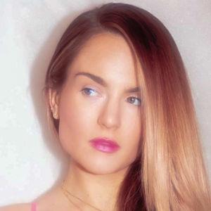 Joanna Jojo Levesque avatar