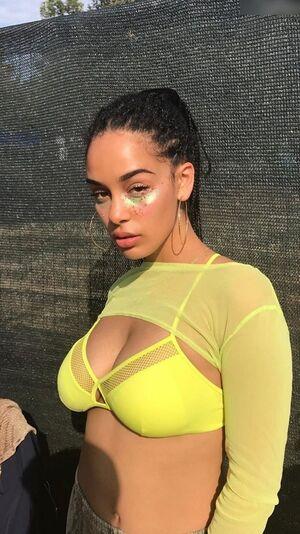 Jorja Smith leaked media #0100