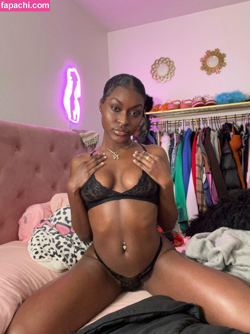 juiicyyyfruit / juicy_the_body leaked nude photo #0120 from OnlyFans/Patreon