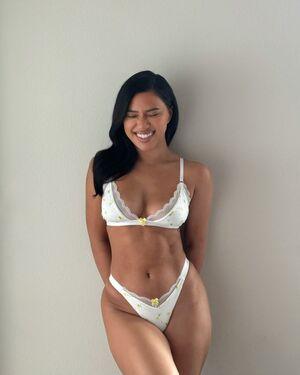 Julia Kelly leaked media #1471