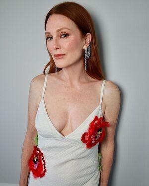 Julianne Moore leaked media #0070