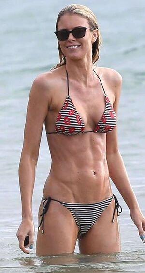 Julie Bowen leaked media #0059