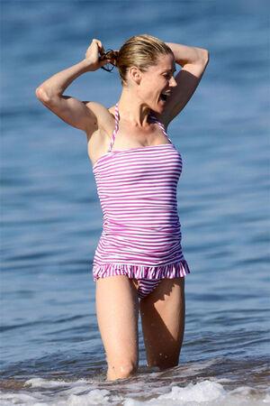 Julie Bowen leaked media #0068