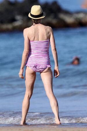 Julie Bowen leaked media #0069