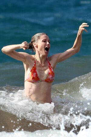 Julie Bowen leaked media #0074