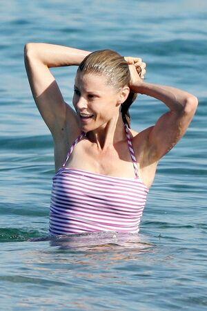 Julie Bowen leaked media #0077