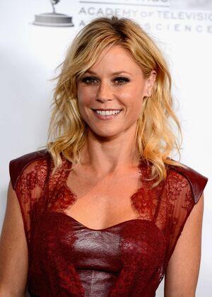 Julie Bowen leaked media #0098