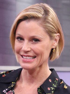 Julie Bowen leaked media #0117