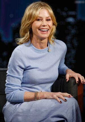 Julie Bowen leaked media #0132