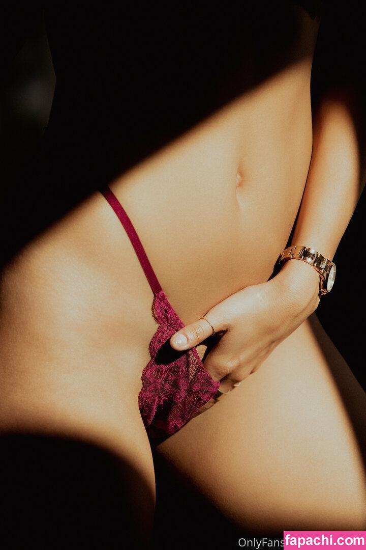 Kambrialynn / alesialeire / julianjaxxxon / kambria Lemke leaked nude photo #0013 from OnlyFans/Patreon