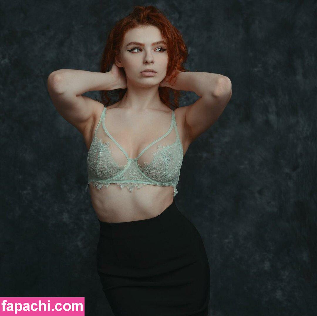Kari Pitinova / tikivulpes leaked nude photo #0003 from OnlyFans/Patreon