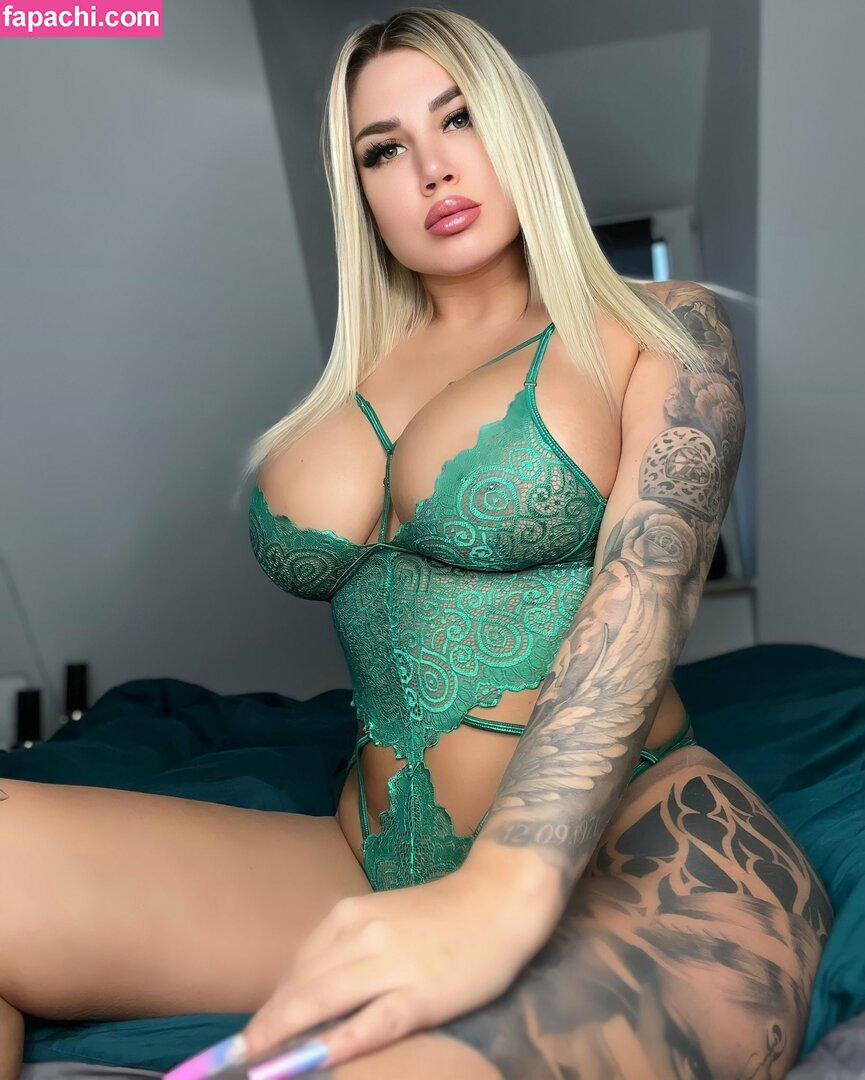 Kary Mel / KaryMel0 / karymel / yoursweet_kary leaked nude photo #0002 from OnlyFans/Patreon